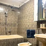 Apartman Balcony And Parking, 1min To Shop, Near *