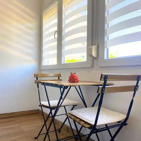 아파트 Balcony And Parking, 1min To Shop, Near *
