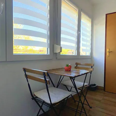 Balcony And Parking, 1min To Shop, Near * Pula