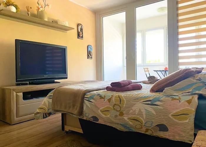 Appartement Balcony And Parking, 1min To Shop, Near *